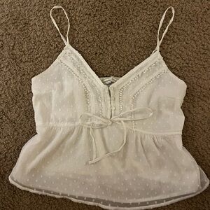 white Abercrombie and fitch babydoll top.